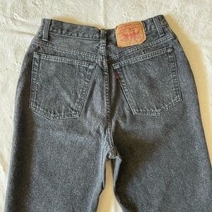 Junior’s VINTAGE LEVI’S Jeans